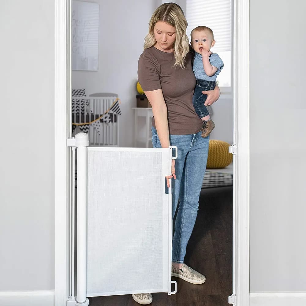 Retractable Guard Gate ‎- بوابة ‏امان ‏قابلة ‏للسحب