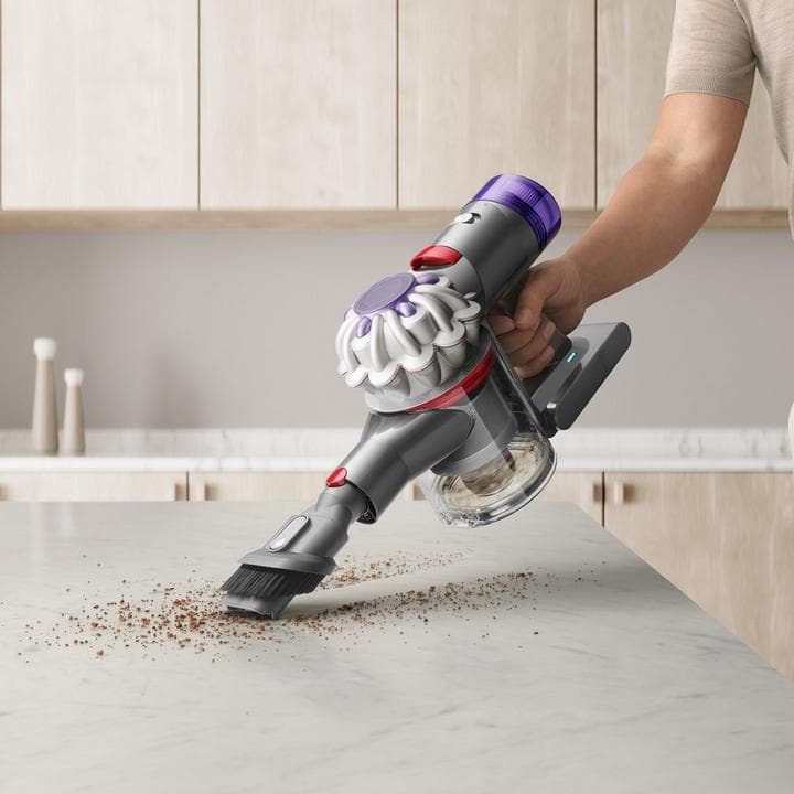 Dyson V8 Cordless Vaccume image 3