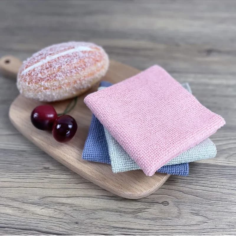 20pcs/box microfiber cloth ‎- ‏علبة ‏مناديل ‏فايبر ‏ image 2